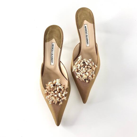 NEW Vintage Manolo Blahnik Shell Embellished Pointed Toe Kitten Heel Mules 40 - Picture 2 of 6